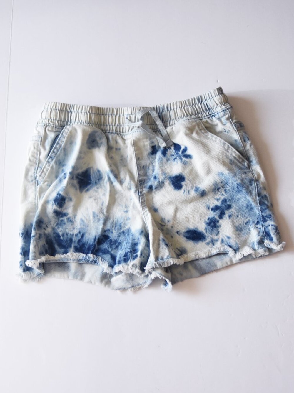 Cat & Jack Girls XL 14/16 Tie Dye Denim Shorts Pull-On Stretch Waist Blue White